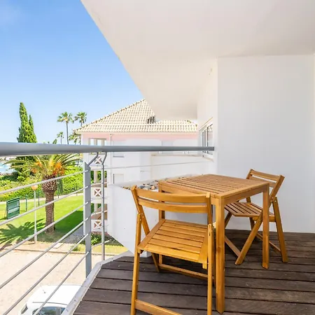 Apartmán With & Pool Access Included - Golden Club *