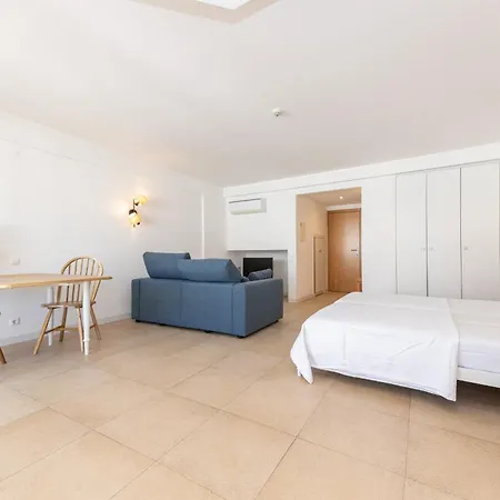With & Pool Access Included - Golden Club Διαμέρισμα *