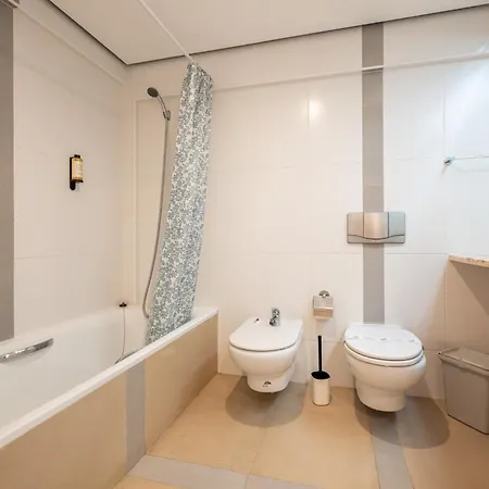 Apartmán With & Pool Access Included - Golden Club