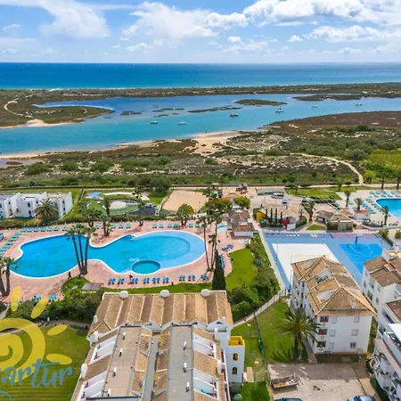 Apartmán With & Pool Access Included - Golden Club *